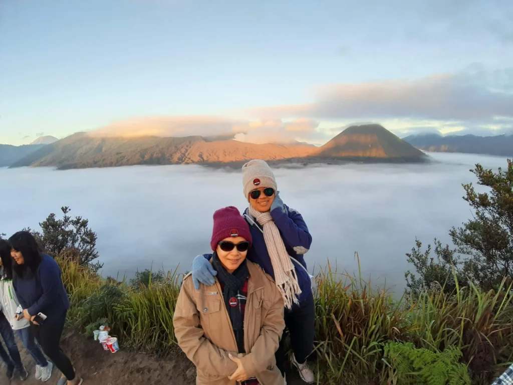 Pemandangan sunrise di Gunung Bromo dari Penanjakan 1