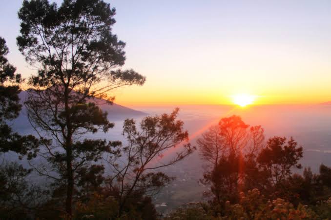 Gunung Panderman Batu