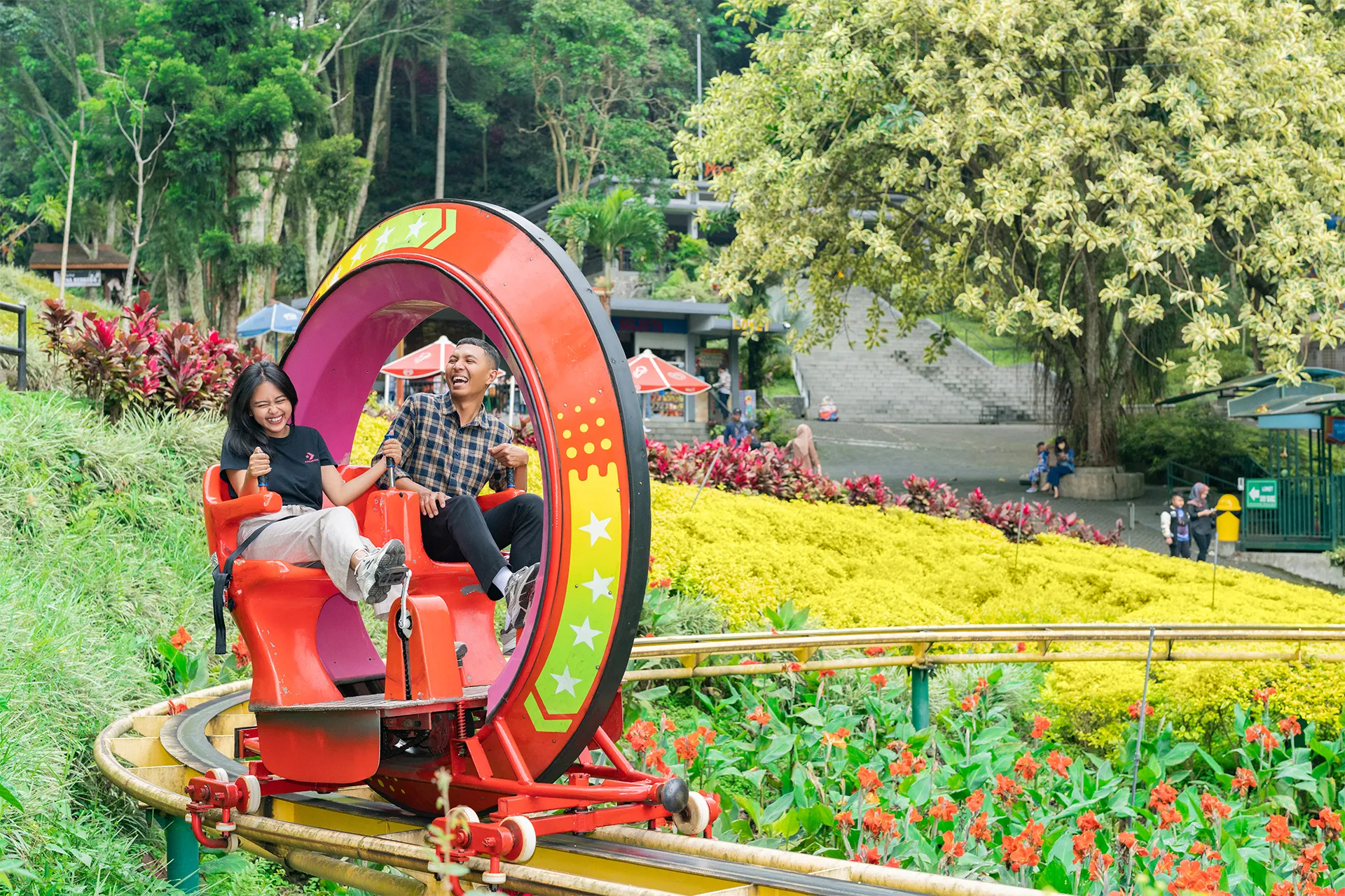Taman bunga Taman Rekreasi Selecta di Batu dengan suasana sejuk dan pemandangan indah