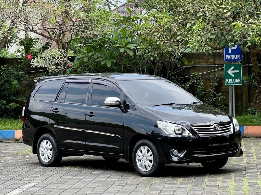 Innova Grand untuk perjalanan keluarga nyaman dengan kabin luas