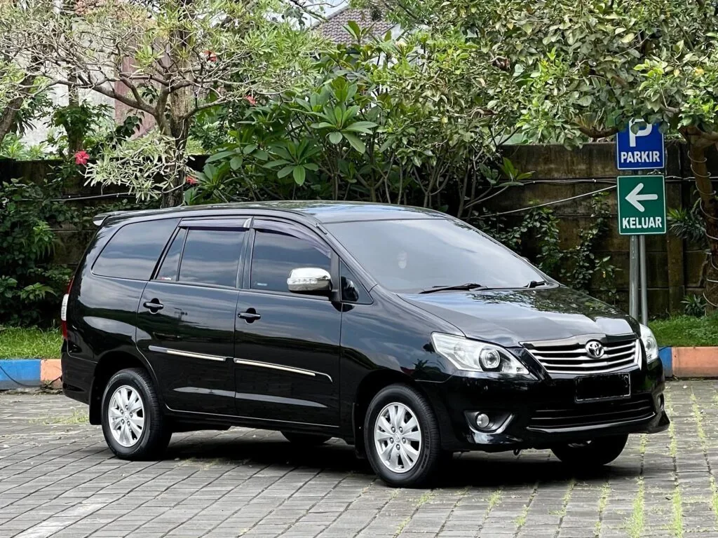 Innova Grand untuk perjalanan keluarga nyaman dengan kabin luas