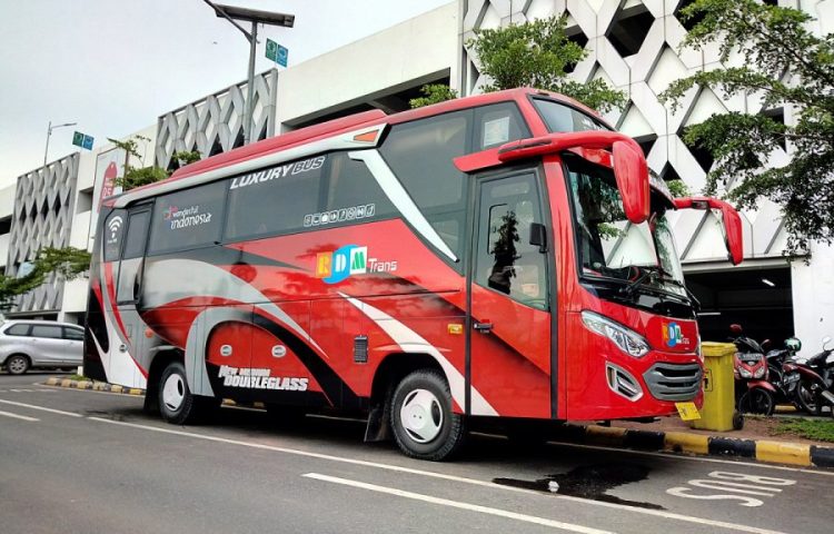 Paket wisata Malang dengan medium bus untuk rombongan menengah